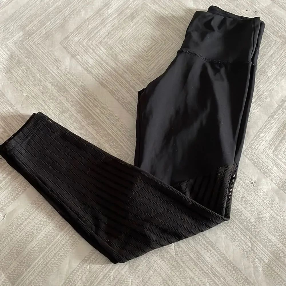 Strut This Black Mesh One-Size Leggings